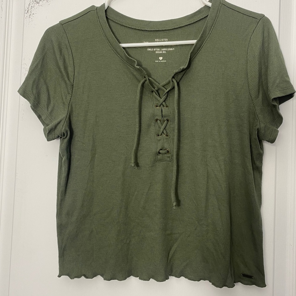 hollister lace up crop top